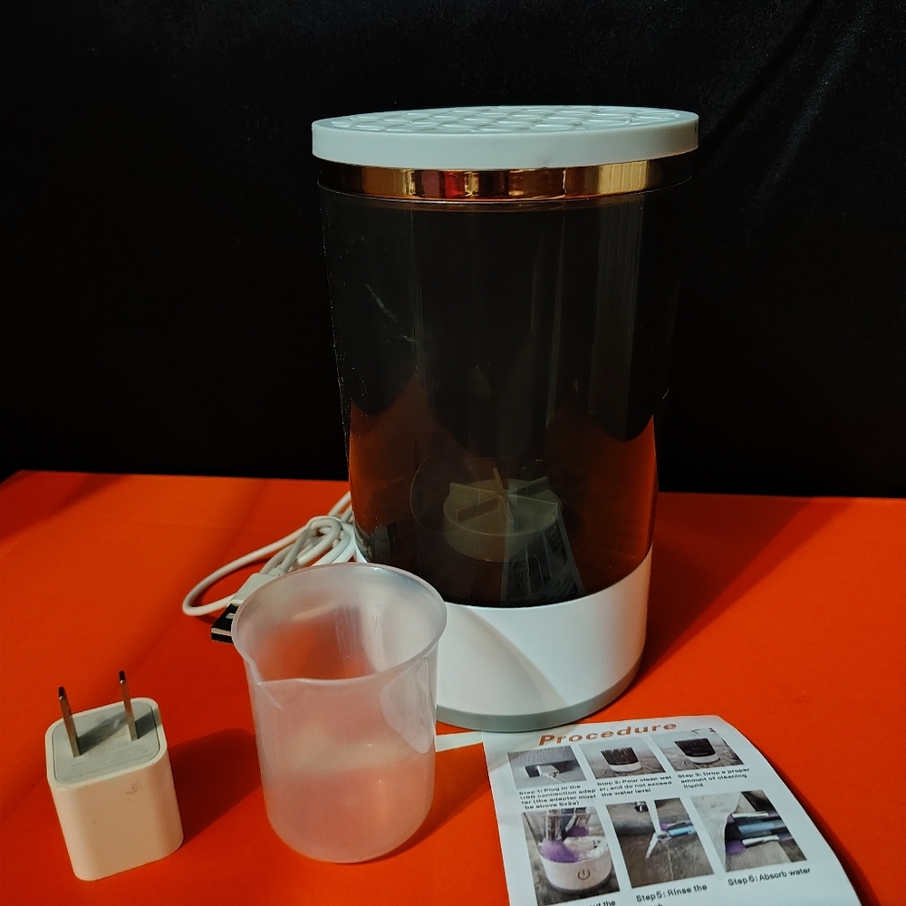 Makeup Brushes Washing And Sterilizer NWOT.